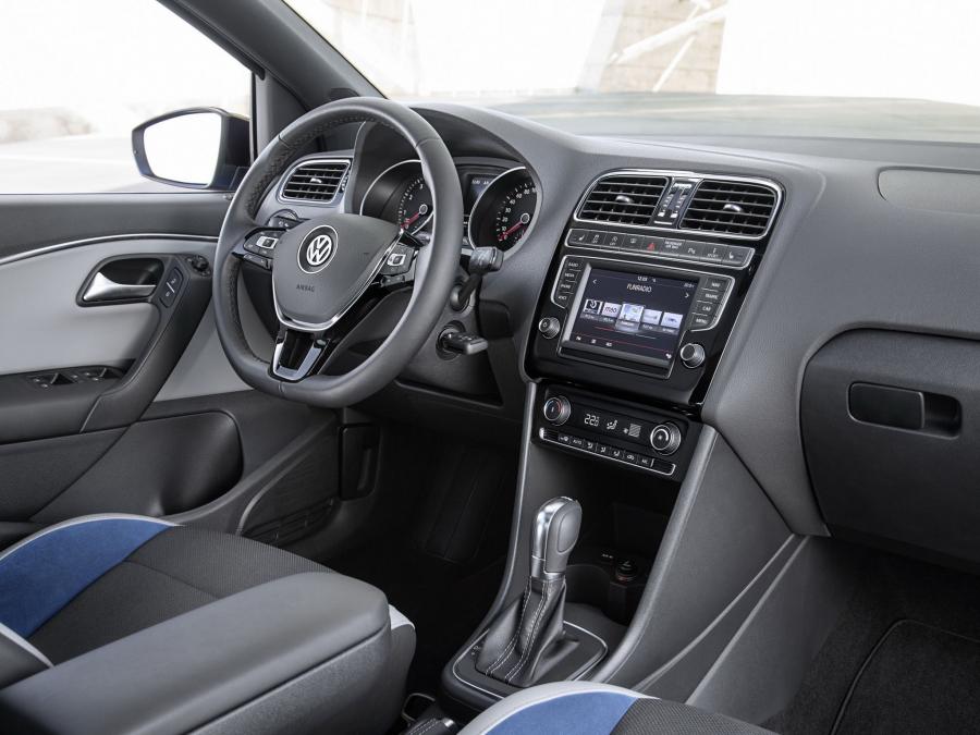  Volkswagen Polo BlueGT 5-Door 2014 года  (фото 6 из 7)
